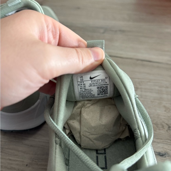 Nike free metcon 6 - vintage green size 8 and 10 new in box - Picture 7 of 10